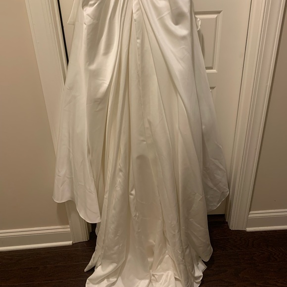 New….satin/beading….size 6 - Picture 10 of 10